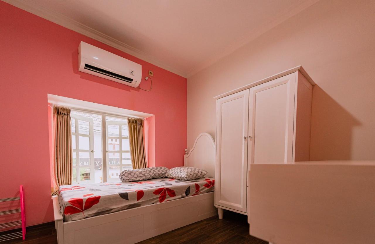 Casa De Louvre 3 Hostel Pakem Εξωτερικό φωτογραφία